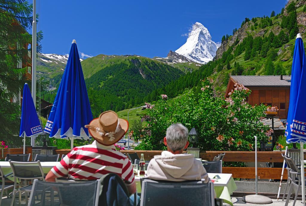 فندق Alpenrose زيرمات المظهر الخارجي الصورة